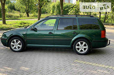Універсал Volkswagen Golf 2000 в 