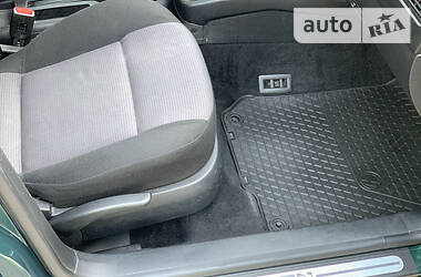 Універсал Volkswagen Golf 2000 в 
