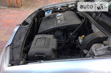 Універсал Volkswagen Golf 2002 в 
