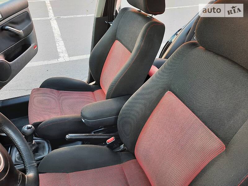 Хетчбек Volkswagen Golf 1999 в Полтаві фото 43 Хетчбек Volkswagen Golf 1999 в Полтаві