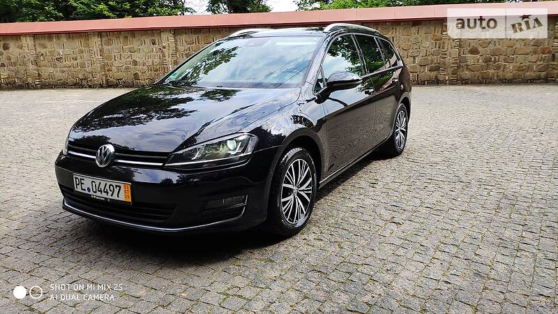 Універсал Volkswagen Golf 2016 в Чернівцях фото Універсал Volkswagen Golf 2016 в Чернівцях