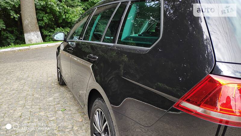 Універсал Volkswagen Golf 2016 в Чернівцях фото 10 Універсал Volkswagen Golf 2016 в Чернівцях