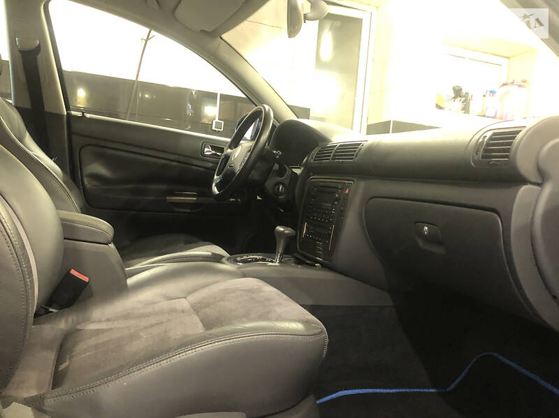 Універсал Volkswagen Golf 2004 в Львові