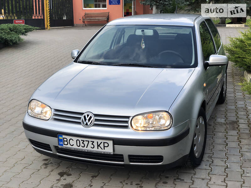 Хетчбек Volkswagen Golf 2000 в Дрогобичі