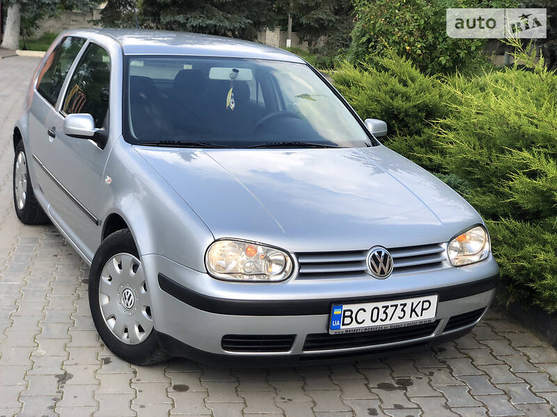 Хетчбек Volkswagen Golf 2000 в Дрогобичі