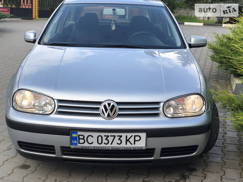 Хетчбек Volkswagen Golf 2000 в Дрогобичі