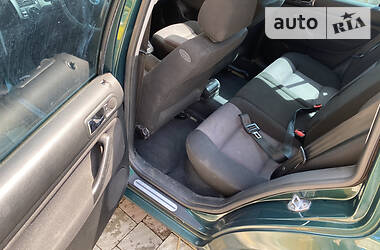 Універсал Volkswagen Golf 2000 в 