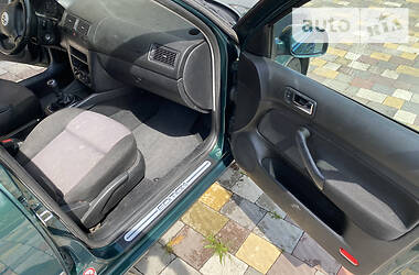 Універсал Volkswagen Golf 2000 в 