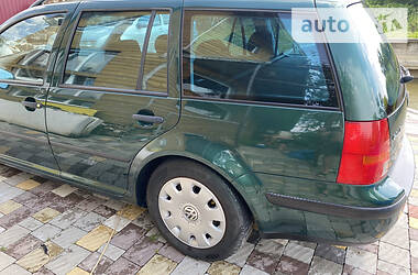 Універсал Volkswagen Golf 2000 в 