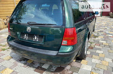 Універсал Volkswagen Golf 2000 в 