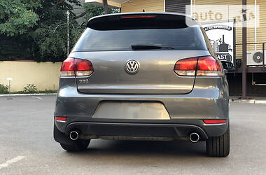 Хетчбек Volkswagen Golf 2013 в 