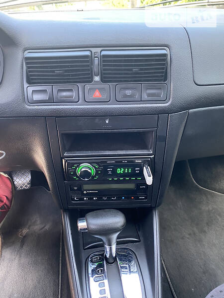 Хетчбек Volkswagen Golf 1998 в Вінниці