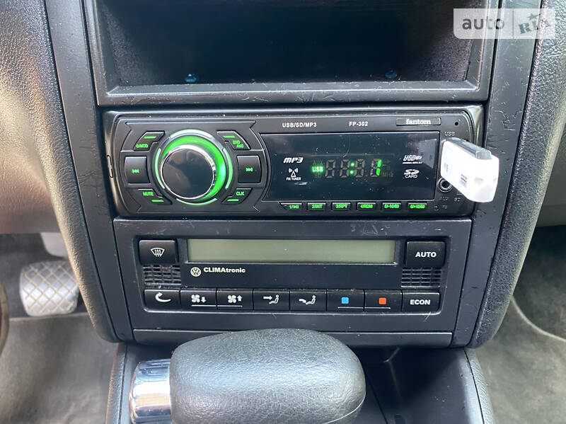 Хетчбек Volkswagen Golf 1998 в Вінниці