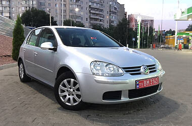 Хетчбек Volkswagen Golf 2008 в 