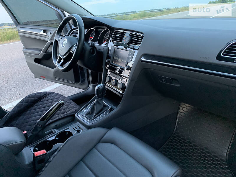 Універсал Volkswagen Golf 2018 в Дніпрі фото 7 Універсал Volkswagen Golf 2018 в Дніпрі
