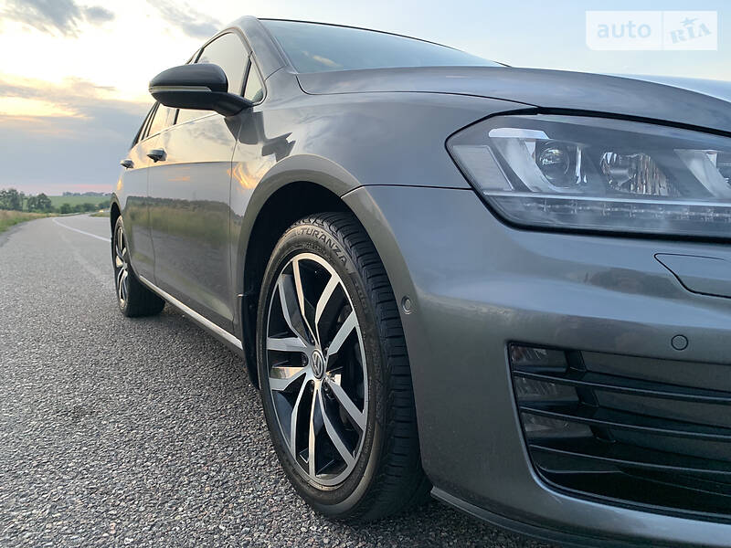 Універсал Volkswagen Golf 2018 в Дніпрі фото Універсал Volkswagen Golf 2018 в Дніпрі