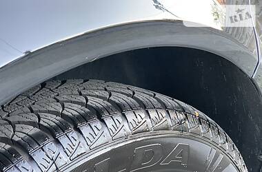 Хетчбек Volkswagen Golf 2001 в 
