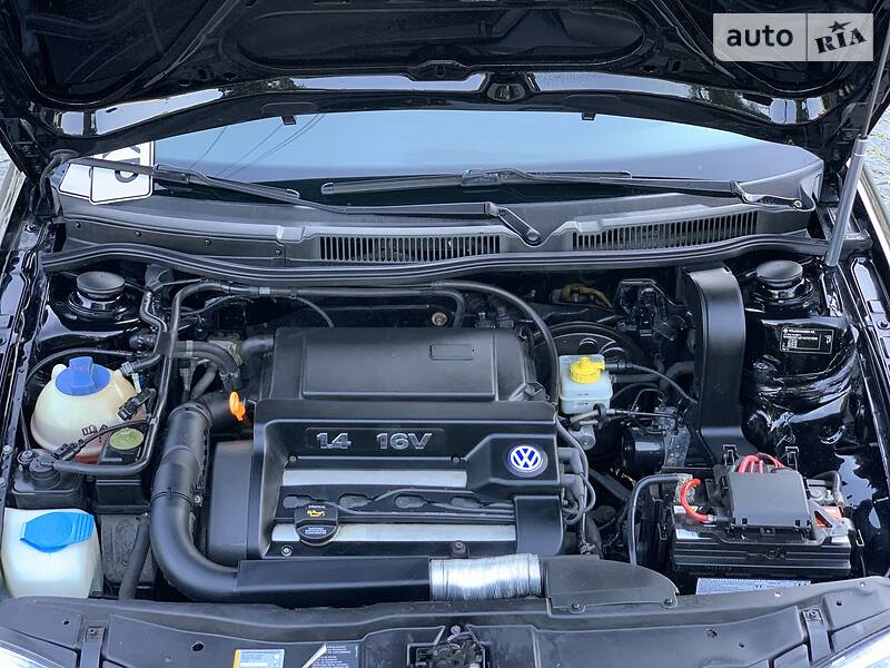 Хэтчбек Volkswagen Golf 2001 в Белой Церкви