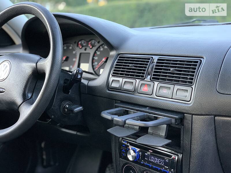 Хэтчбек Volkswagen Golf 2001 в Белой Церкви