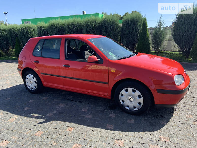 Хэтчбек Volkswagen Golf 1999 в Житомире