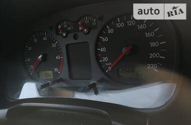 Універсал Volkswagen Golf 2001 в 