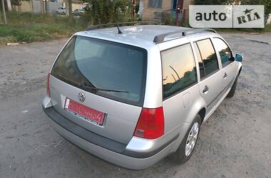 Універсал Volkswagen Golf 2001 в 