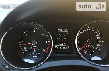 Хетчбек Volkswagen Golf 2012 в 