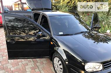 Седан Volkswagen Golf 2000 в Тернополе