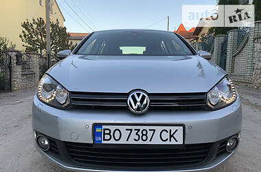 Хетчбек Volkswagen Golf 2011 в 