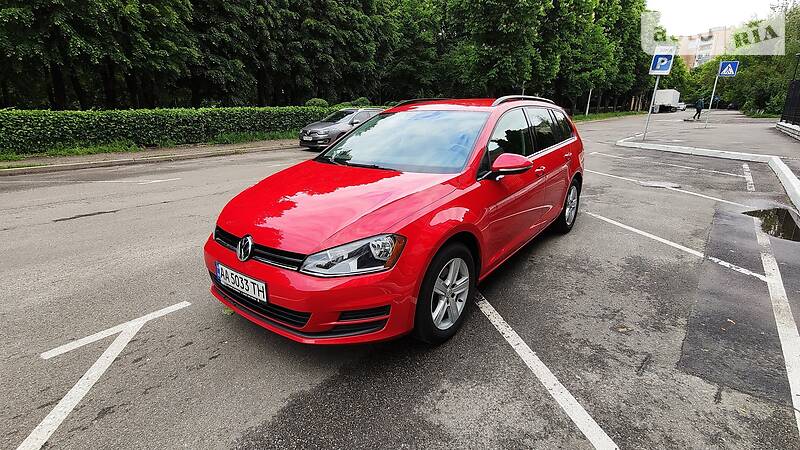 Универсал Volkswagen Golf 2015 в Киеве