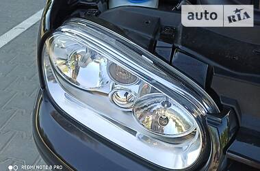 Хетчбек Volkswagen Golf 2001 в 