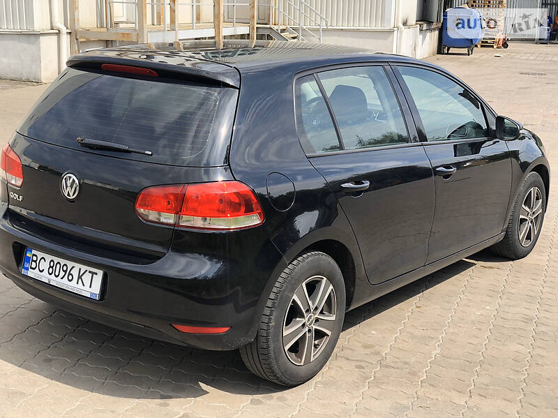 Хетчбек Volkswagen Golf 2009 в Львові