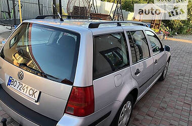Універсал Volkswagen Golf 2000 в 
