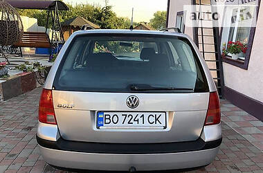 Універсал Volkswagen Golf 2000 в 
