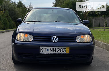 Хетчбек Volkswagen Golf 2001 в Рівному