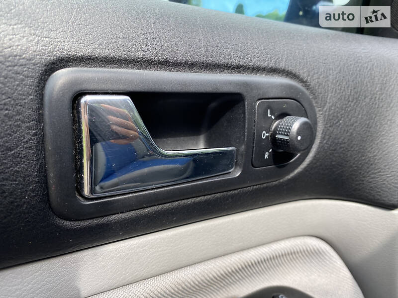 Хетчбек Volkswagen Golf 2001 в Рівному фото 12 Хетчбек Volkswagen Golf 2001 в Рівному