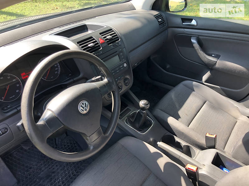 Хетчбек Volkswagen Golf 2005 в Луцьку фото 8 Хетчбек Volkswagen Golf 2005 в Луцьку