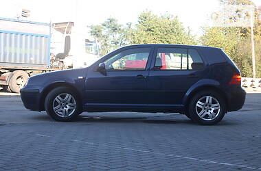 Хетчбек Volkswagen Golf 2002 в Стрию