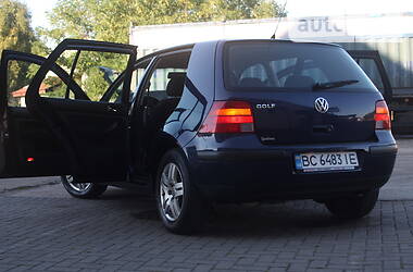 Хетчбек Volkswagen Golf 2002 в Стрию