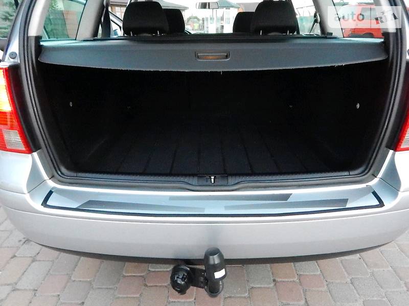 Універсал Volkswagen Golf 2002 в Сарнах