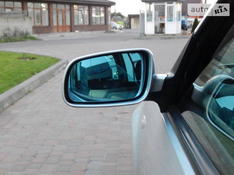 Універсал Volkswagen Golf 2002 в Сарнах