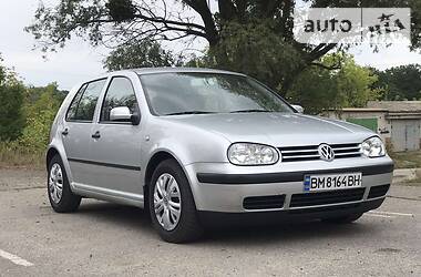 Хетчбек Volkswagen Golf 2001 в Сумах