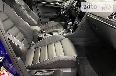 Хетчбек Volkswagen Golf 2018 в Харкові