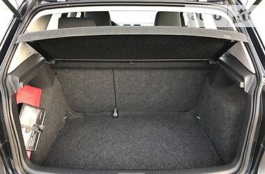 Хетчбек Volkswagen Golf 2004 в 