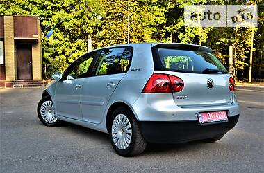 Хетчбек Volkswagen Golf 2007 в 