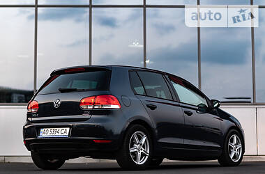 Хэтчбек Volkswagen Golf 2010 в Мукачево