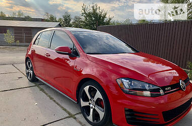 Хэтчбек Volkswagen Golf 2014 в Иршаве