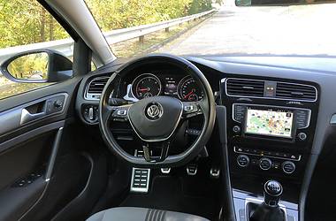 Универсал Volkswagen Golf 2016 в Житомире