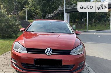 Хэтчбек Volkswagen Golf 2012 в Киеве