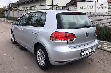 Хэтчбек Volkswagen Golf 2011 в Житомире